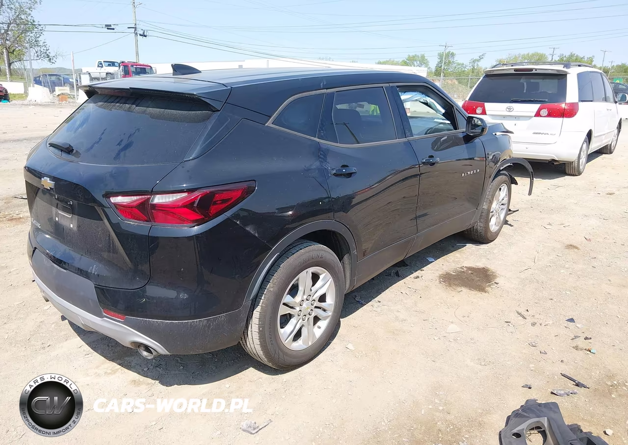 2019 Chevrolet Blazer VIN:3GNKBBRA5KS687800 - 4