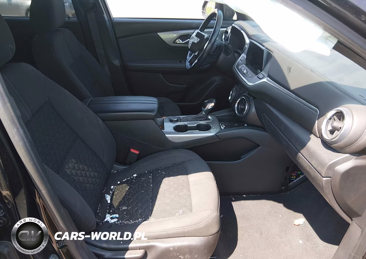 2019 Chevrolet Blazer VIN:3GNKBBRA5KS687800 - 5