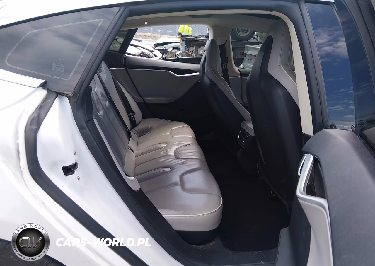 2013 Tesla Model S Performance VIN:5YJSA1DP1DFP05853 - 8