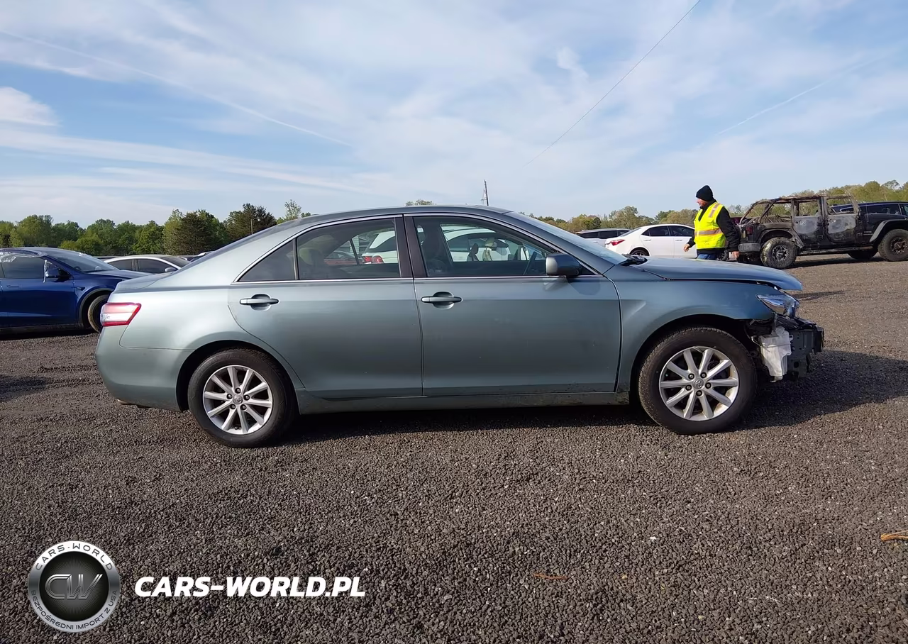 2011 Toyota Camry Xle VIN:4T1BF3EK0BU653311 - 14