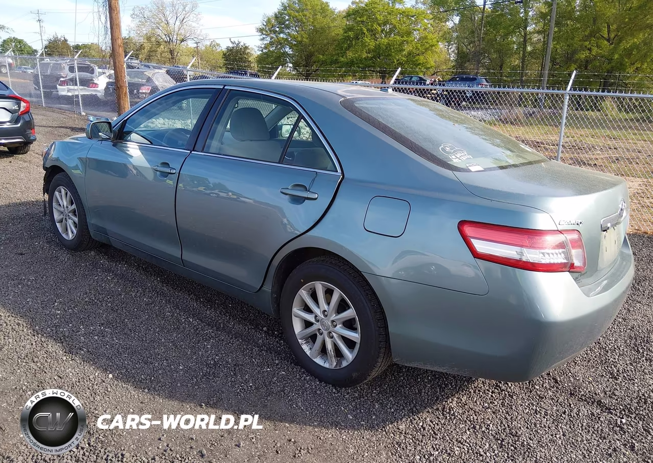 2011 Toyota Camry Xle VIN:4T1BF3EK0BU653311 - 3