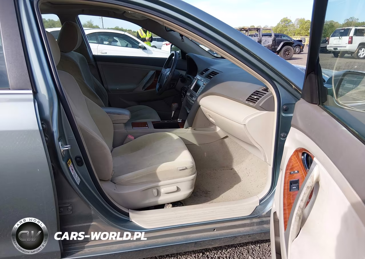 2011 Toyota Camry Xle VIN:4T1BF3EK0BU653311 - 5