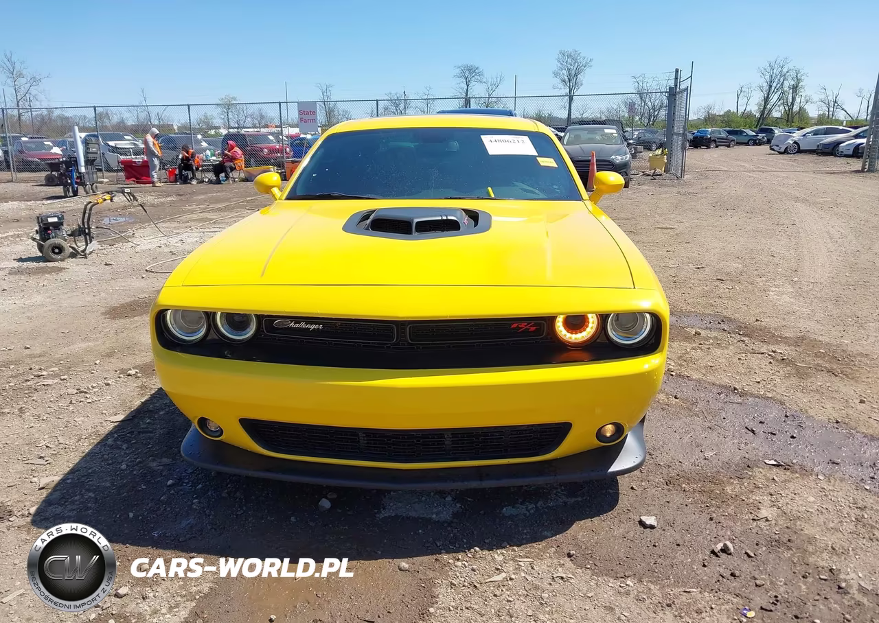 2018 Dodge Challenger 392 Hemi Scat Pack Shaker VIN:2C3CDZFJ5JH202632 - 12