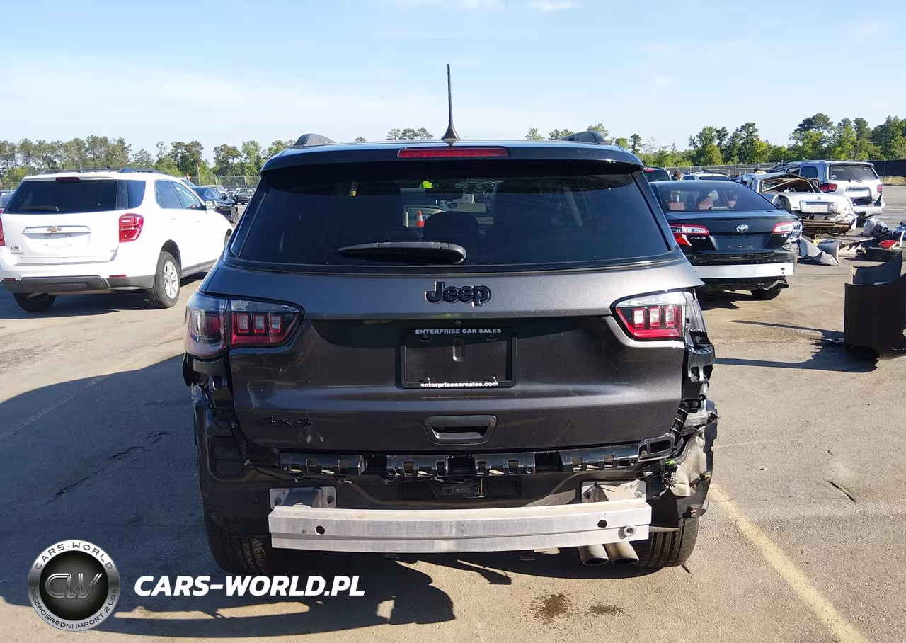 2021 Jeep Compass Altitude 4X4 VIN:3C4NJDBB2MT586427 - 17