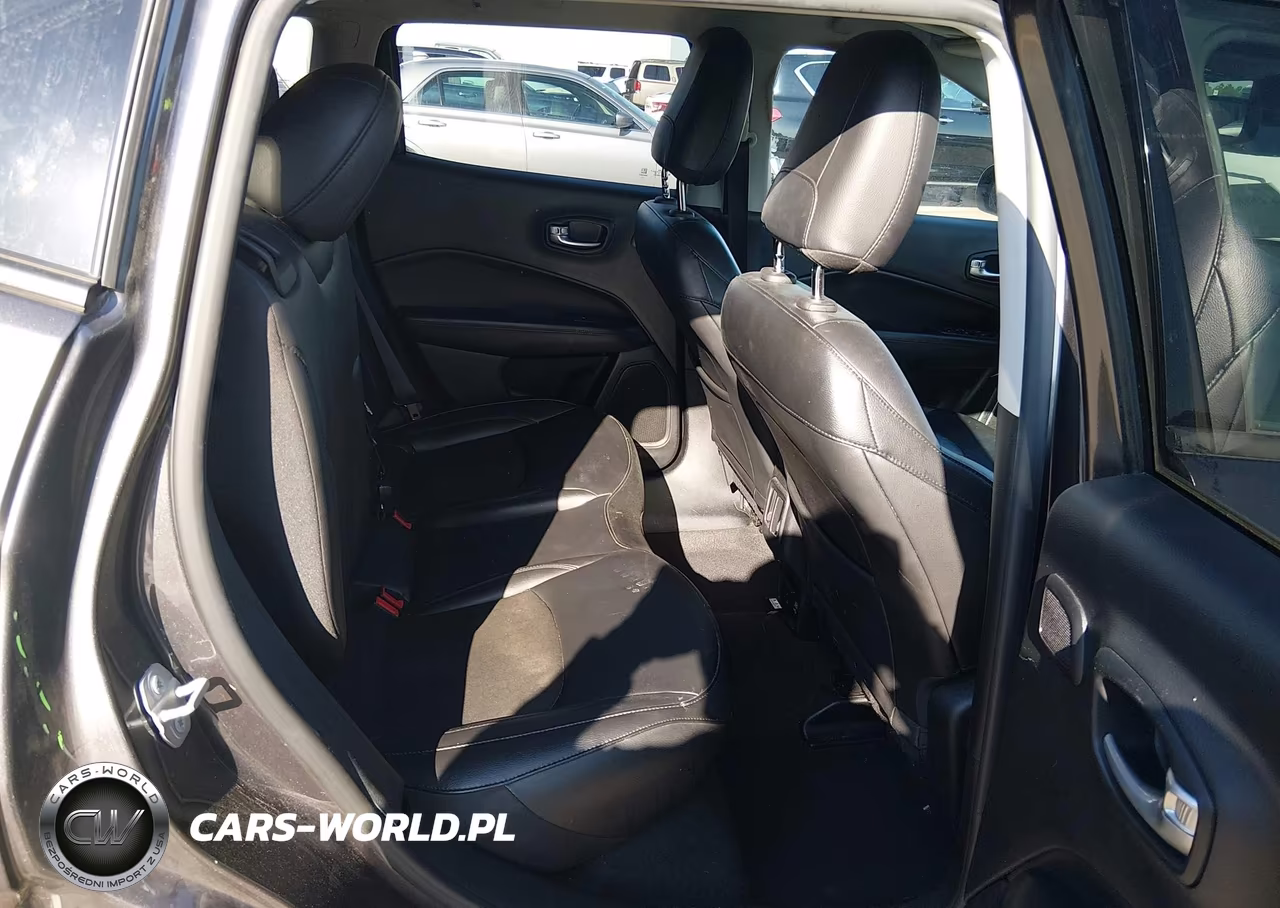 2021 Jeep Compass Altitude 4X4 VIN:3C4NJDBB2MT586427 - 8