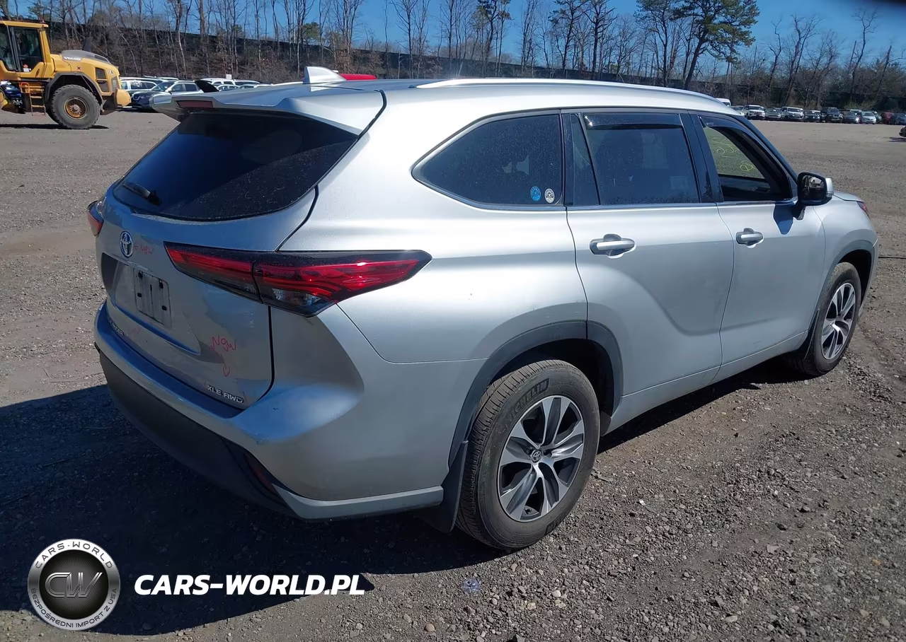 2021 Toyota Highlander Xle VIN:5TDGZRBH1MS151279 - 4