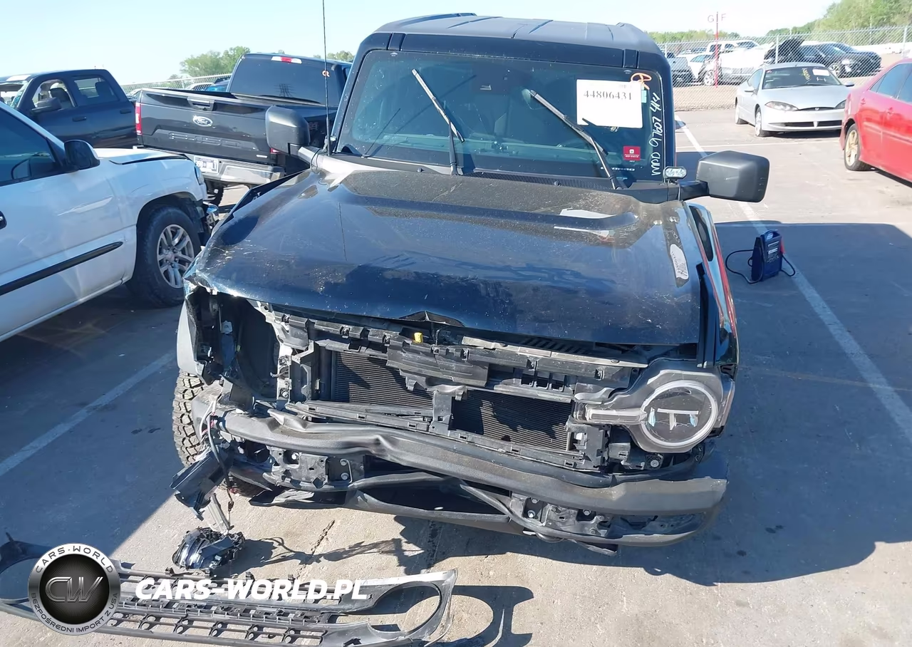 2022 Ford Bronco VIN:1FMDE5DH7NLB75654 - 12
