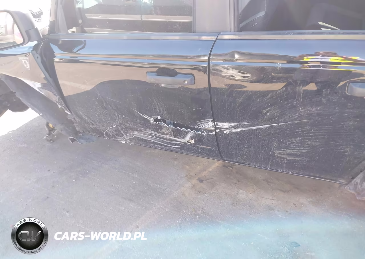 2022 Ford Bronco VIN:1FMDE5DH7NLB75654 - 19