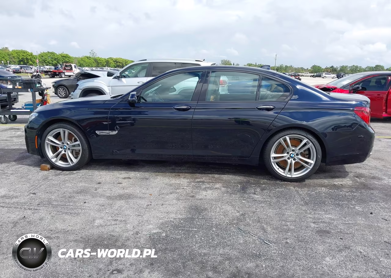 2015 BMW 750I VIN:WBAYA8C56FD825500 - 15