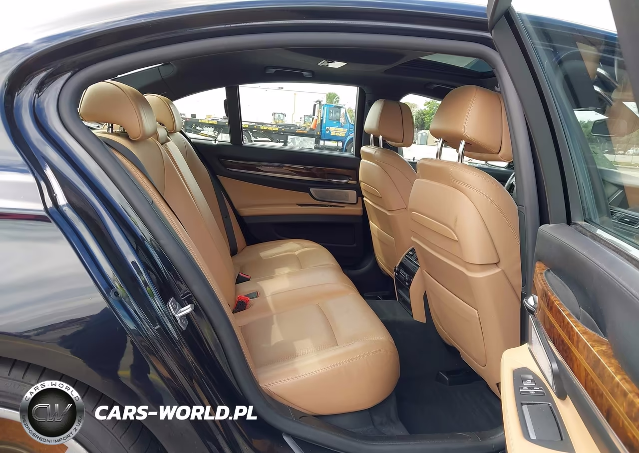 2015 BMW 750I VIN:WBAYA8C56FD825500 - 8
