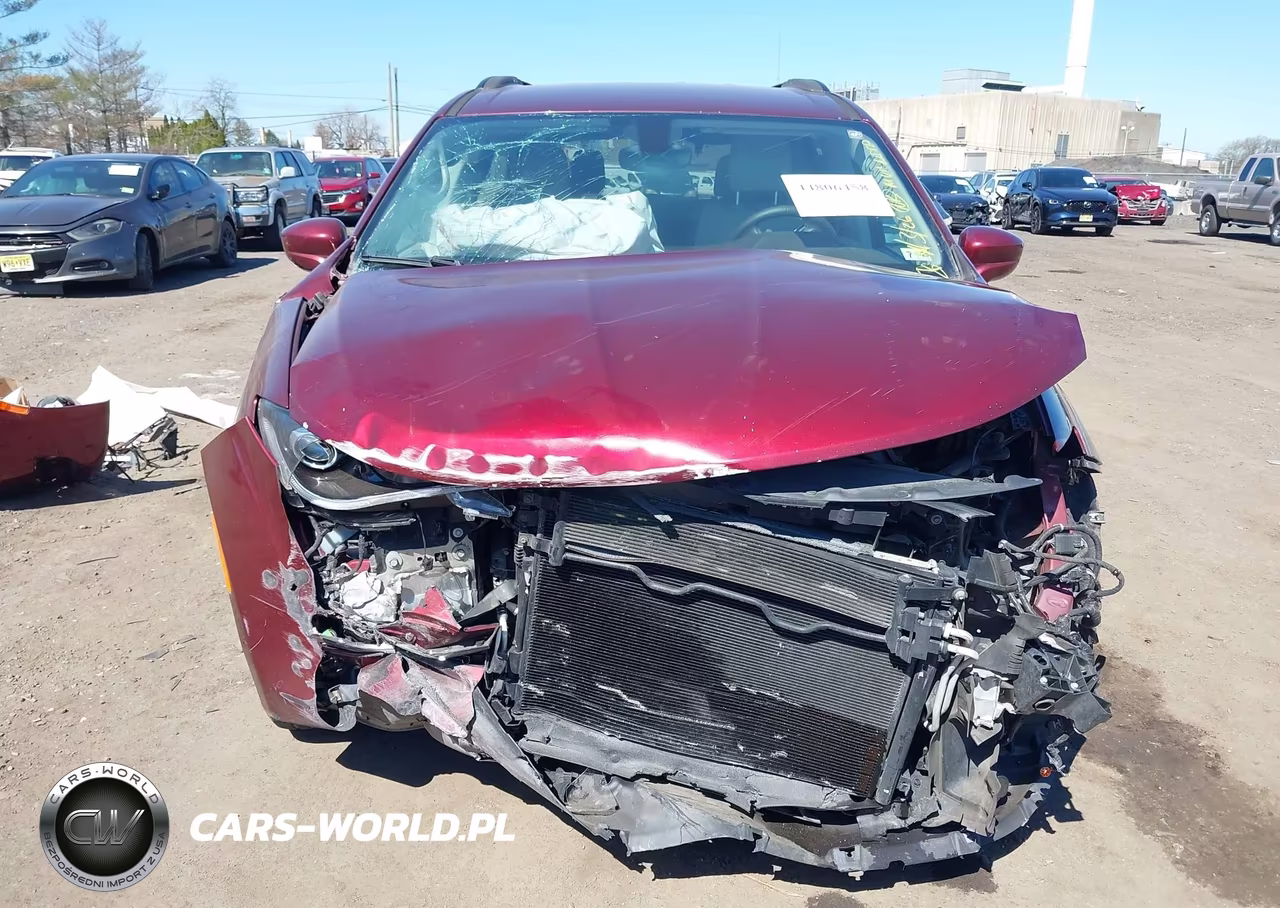 2017 Chrysler Pacifica Touring-L VIN:2C4RC1BG2HR520054 - 11