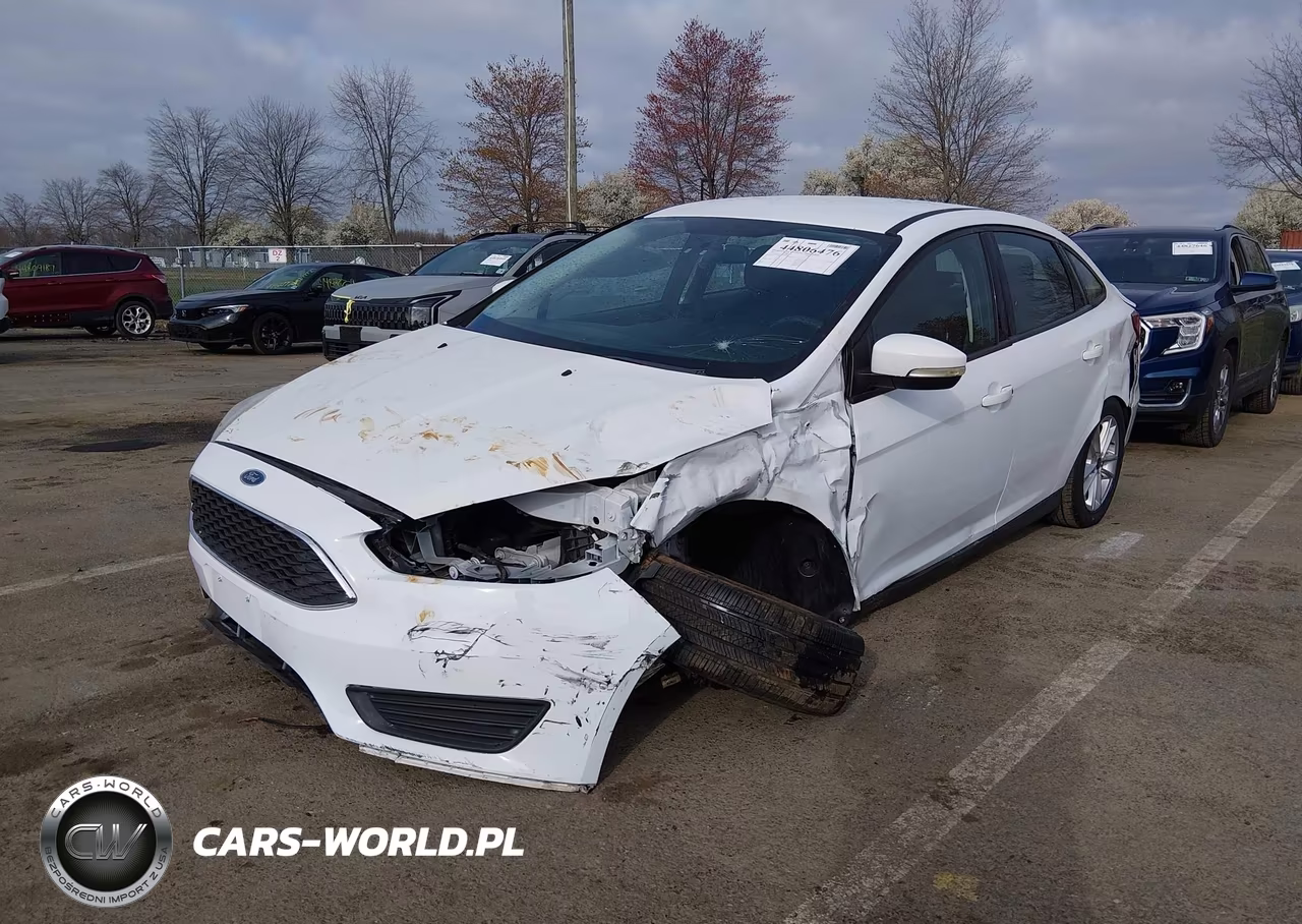 2017 Ford Focus Se VIN:1FADP3F27HL259639 - 2