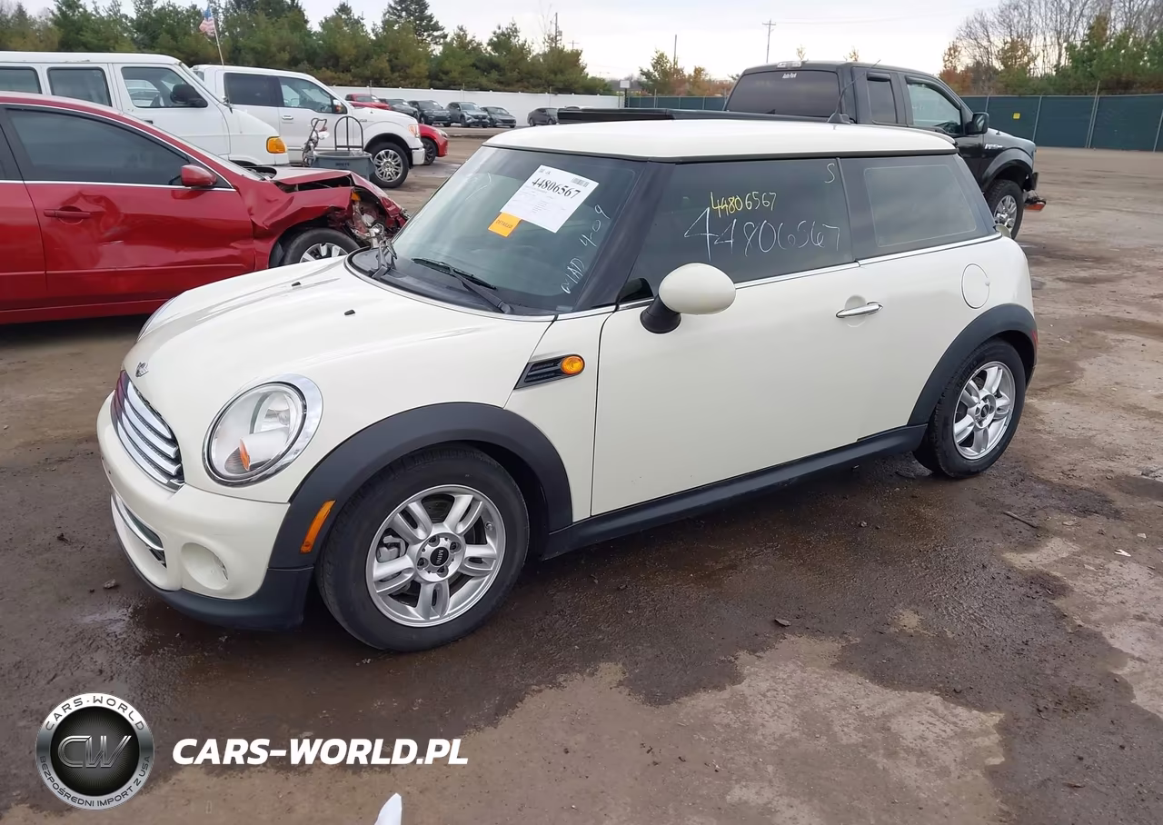 2012 Mini Cooper VIN:WMWSU3C59CT257826 - 2