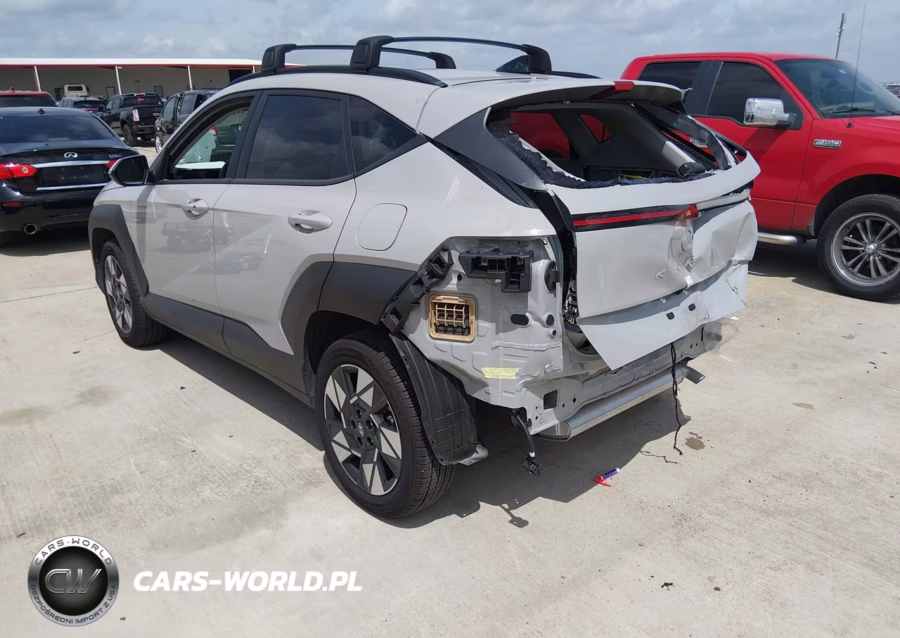 2025 Hyundai Kona Sel VIN:KM8HB3ABXSU311604 - 3