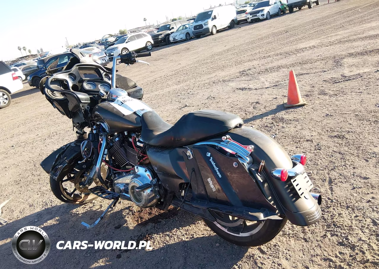 2020 Harley-Davidson Fltrx VIN:1HD1KHC10LB634076 - 3
