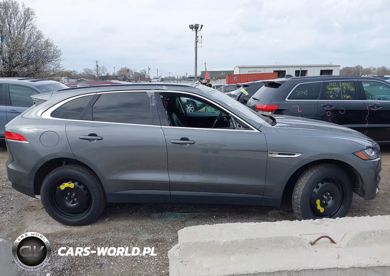 2017 Jaguar F-Pace 35T Prestige VIN:SADCK2BV7HA895542 - 13