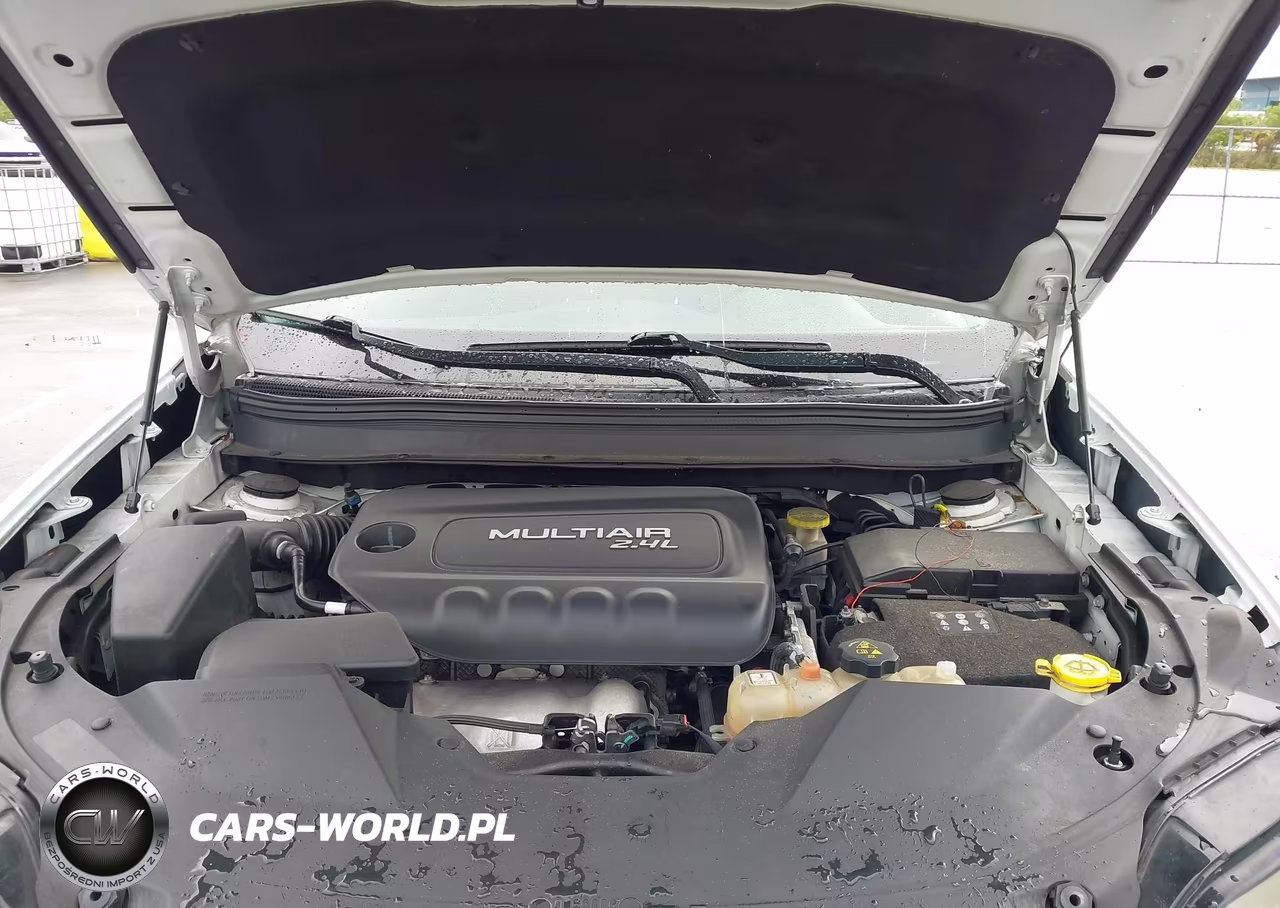 2019 Jeep Cherokee Latitude Plus Fwd VIN:1C4PJLLB2KD232783 - 10