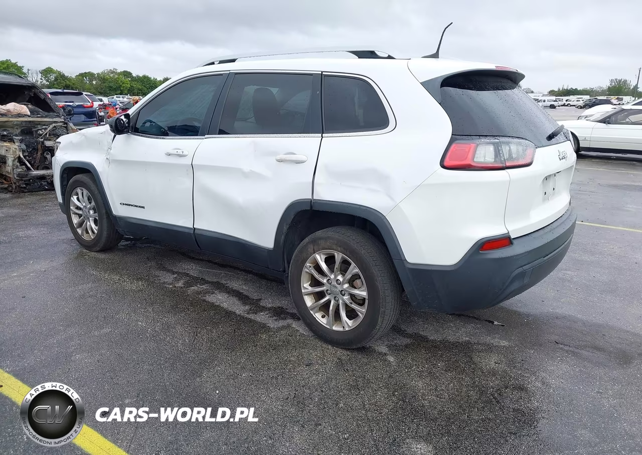 2019 Jeep Cherokee Latitude Plus Fwd VIN:1C4PJLLB2KD232783 - 3