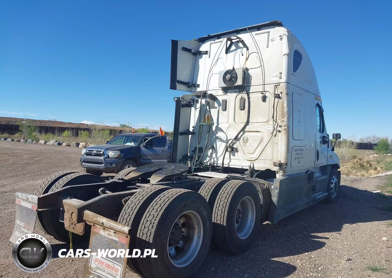 2017 Freightliner Cascadia 125 VIN:3AKJGLDR9HSHV7581 - 4