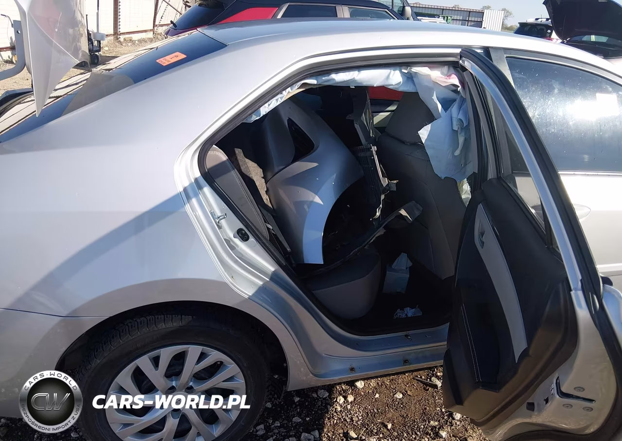 2017 Toyota Corolla Le VIN:5YFBURHE6HP721605 - 8