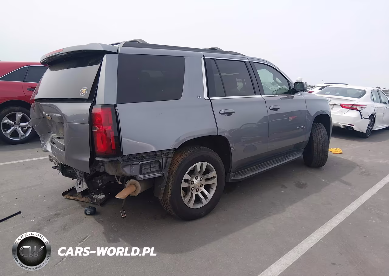 2019 Chevrolet Tahoe Lt VIN:1GNSKBKC2KR339435 - 4