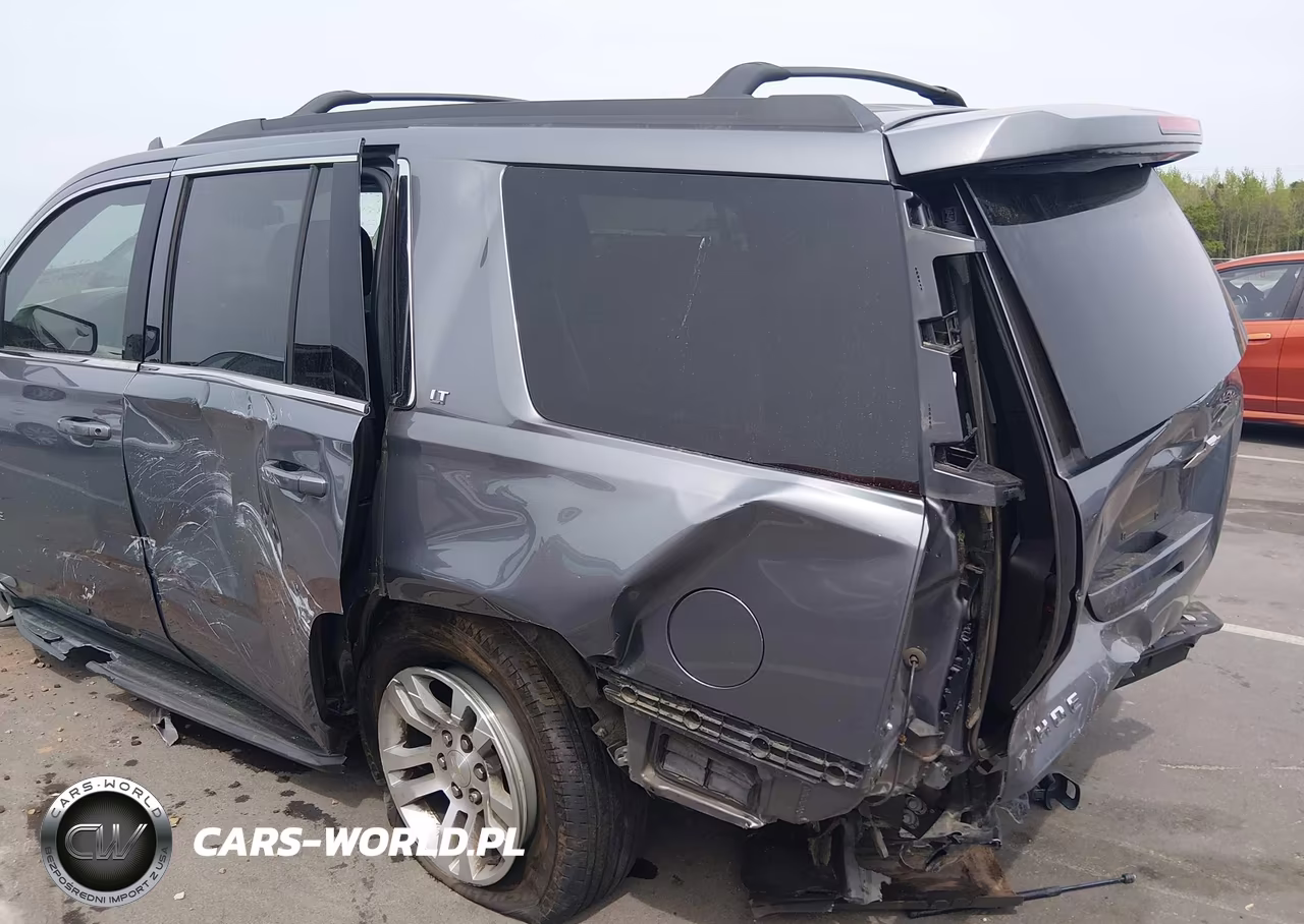 2019 Chevrolet Tahoe Lt VIN:1GNSKBKC2KR339435 - 6