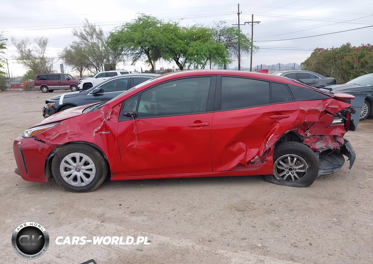 2020 Toyota Prius Le VIN:JTDKARFUXL3122436 - 14