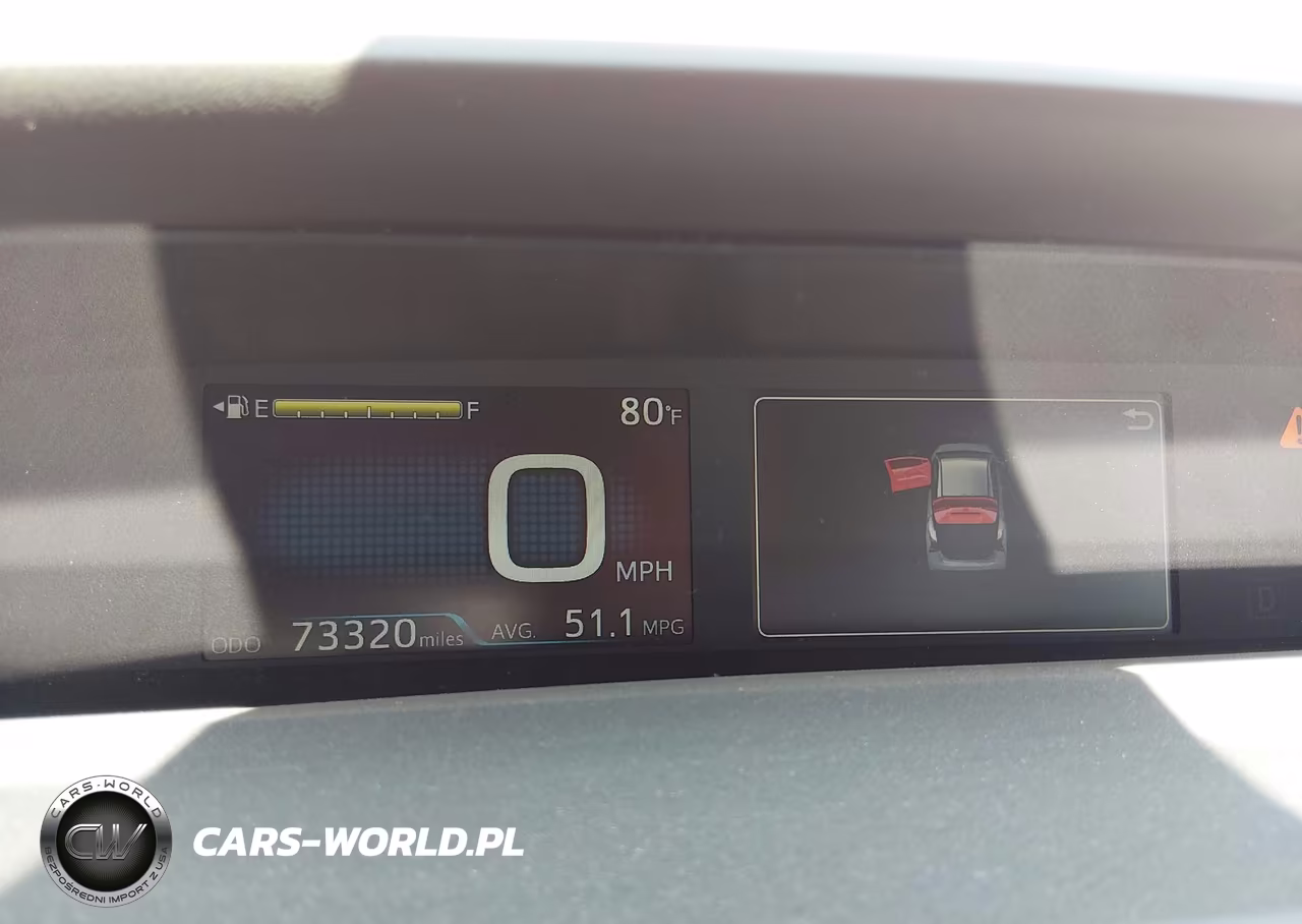 2020 Toyota Prius Le VIN:JTDKARFUXL3122436 - 7