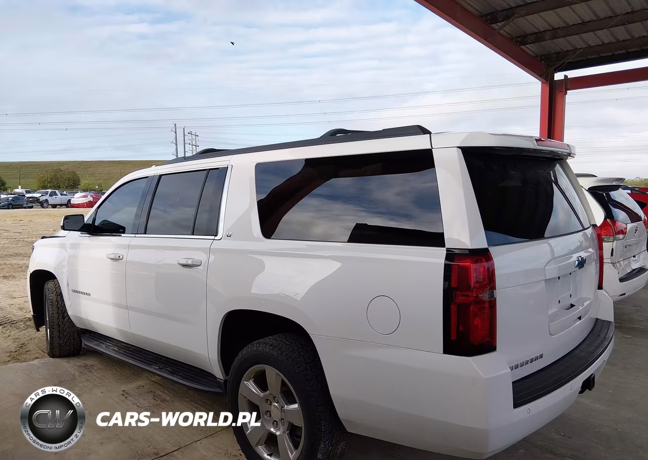 2019 Chevrolet Suburban Lt VIN:1GNSCHKC4KR212833 - 14