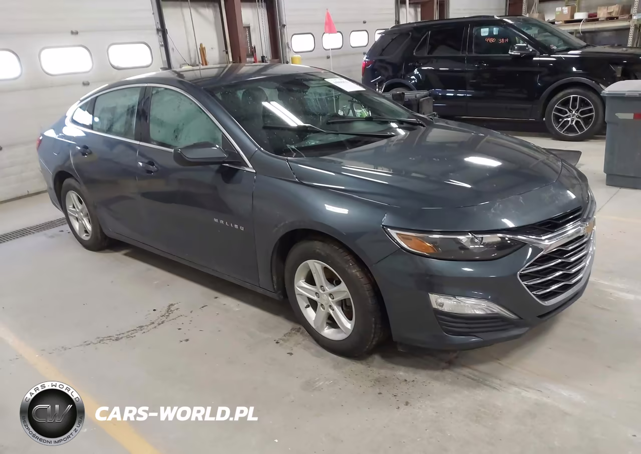 2020 Chevrolet Malibu Fwd 1Fl – zdjęcie 1 z 16