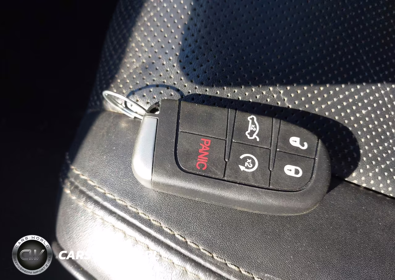 2014 Jeep Grand Cherokee Overland VIN:1C4RJFCT4EC105059 - 11