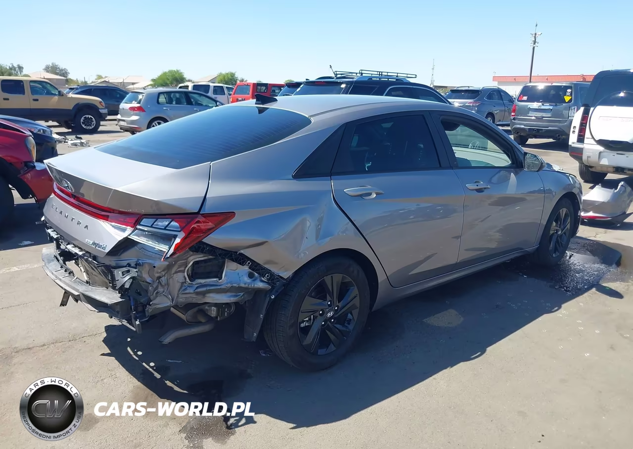 2023 Hyundai Elantra Hybrid Blue VIN:KMHLM4AJ4PU070065 - 4