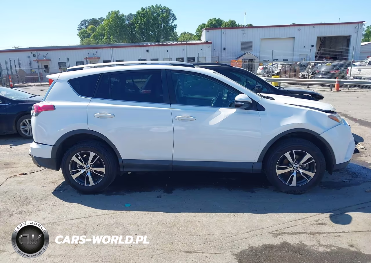 2017 Toyota Rav4 Xle VIN:2T3WFREV7HW320621 - 13