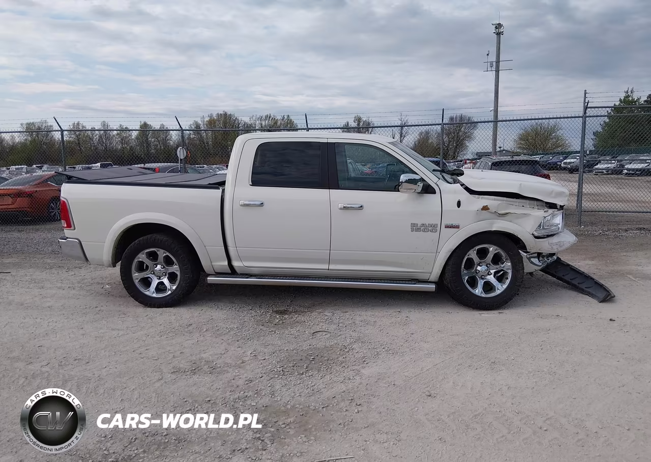 2017 Ram 1500 Laramie 4X4 5'7 Box VIN:1C6RR7NT7HS660245 - 14