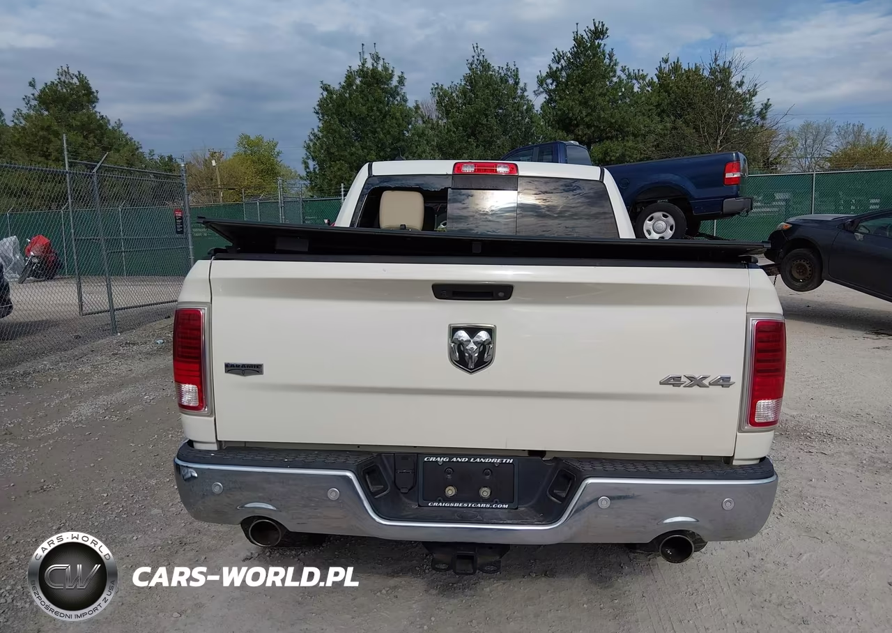 2017 Ram 1500 Laramie 4X4 5'7 Box VIN:1C6RR7NT7HS660245 - 17