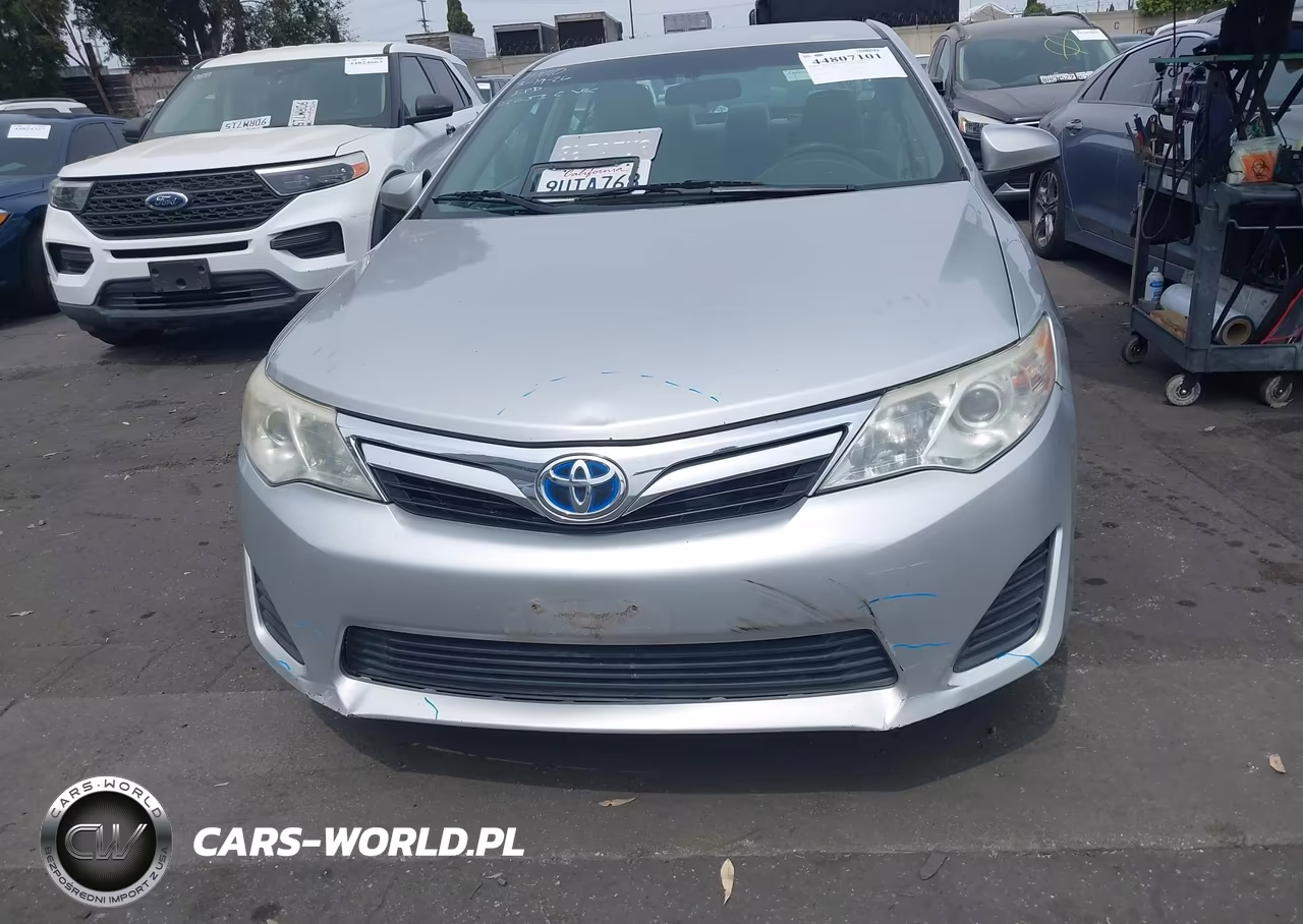 2013 Toyota Camry Hybrid Le VIN:4T1BD1FK0DU076744 - 13