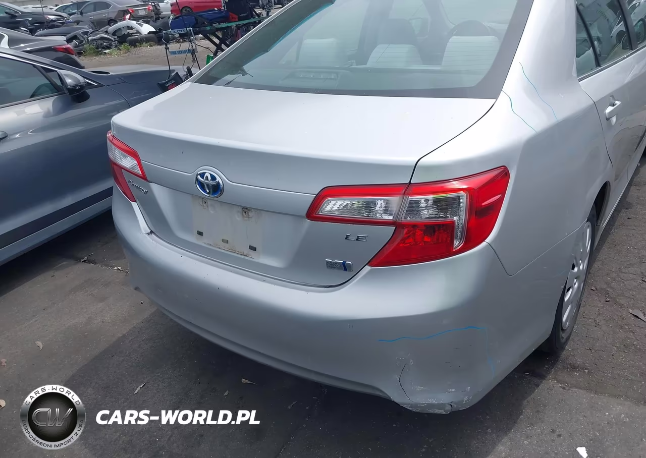 2013 Toyota Camry Hybrid Le VIN:4T1BD1FK0DU076744 - 17