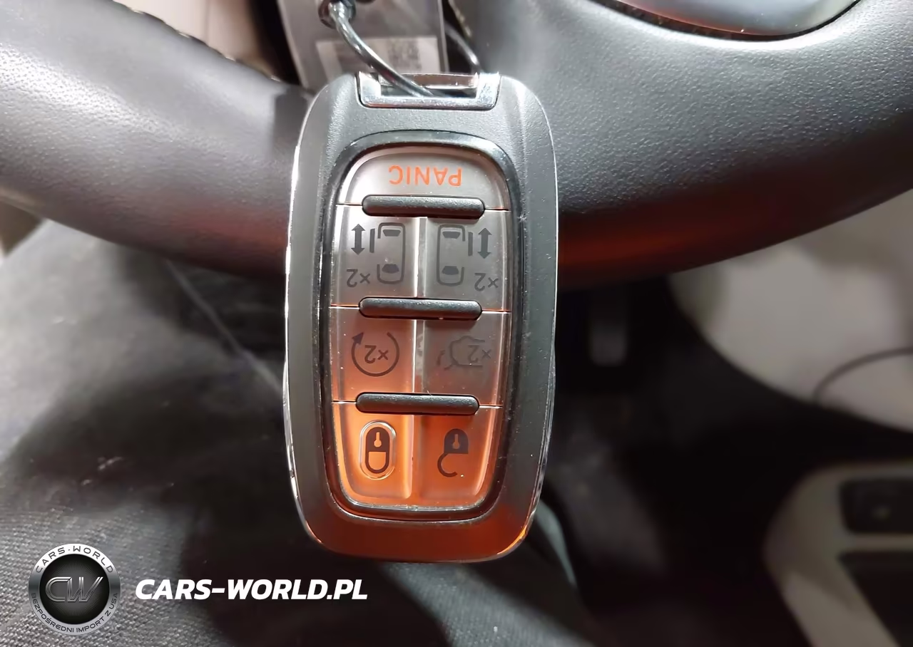 2024 Chrysler Pacifica Hybrid Select VIN:2C4RC1S77RR188467 - 11