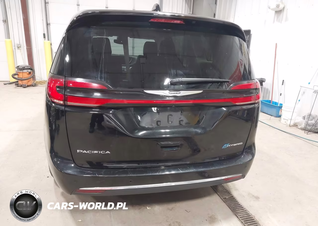 2024 Chrysler Pacifica Hybrid Select VIN:2C4RC1S77RR188467 - 17