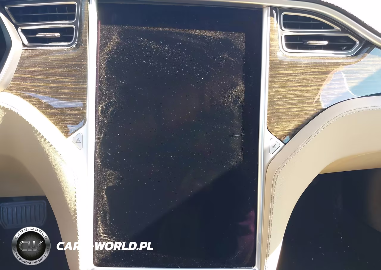 2015 Tesla Model S 60-70-85 VIN:5YJSA1E19FF105823 - 15
