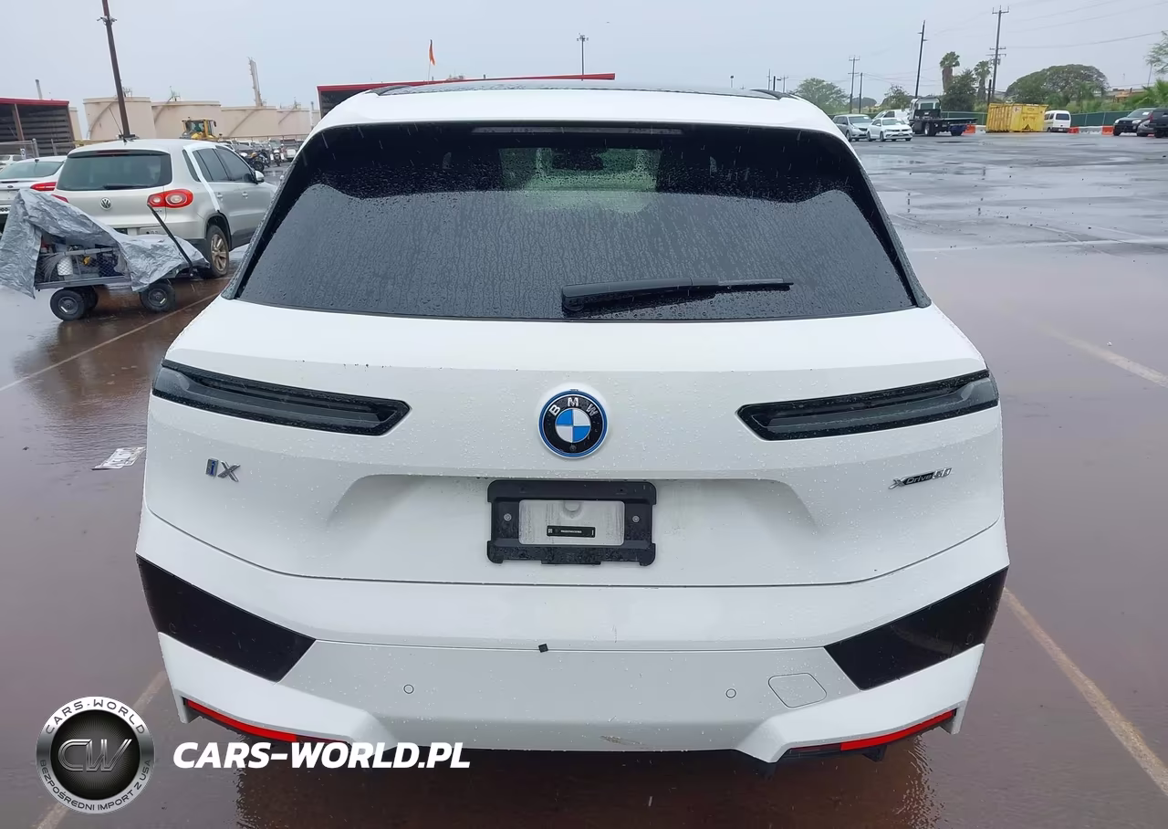 2025 BMW Ix xDrive50 VIN:WB523CF04SCS07822 - 17