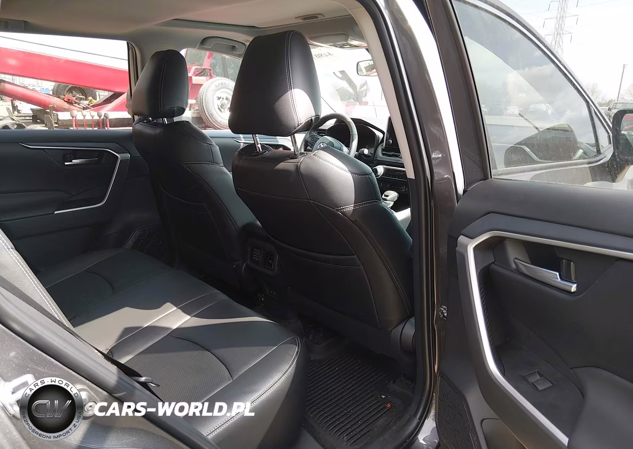 2025 Toyota Rav4 Xle VIN:2T3P1RFV0SW629484 - 8
