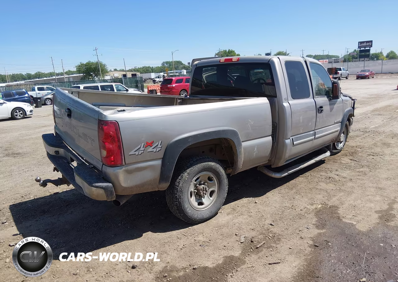 2003 Chevrolet Silverado 2500Hd VIN:1GCHK29U53E276924 - 4