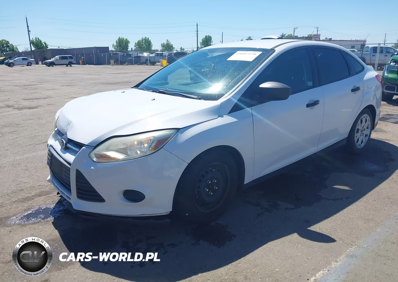 2014 Ford Focus S VIN:1FADP3E26EL330584 - 2