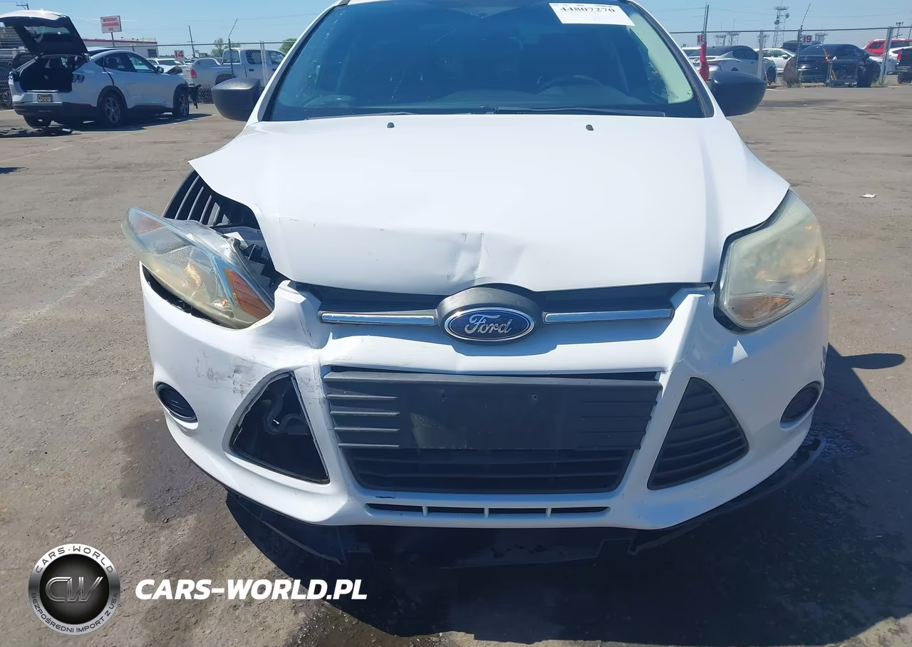 2014 Ford Focus S VIN:1FADP3E26EL330584 - 6