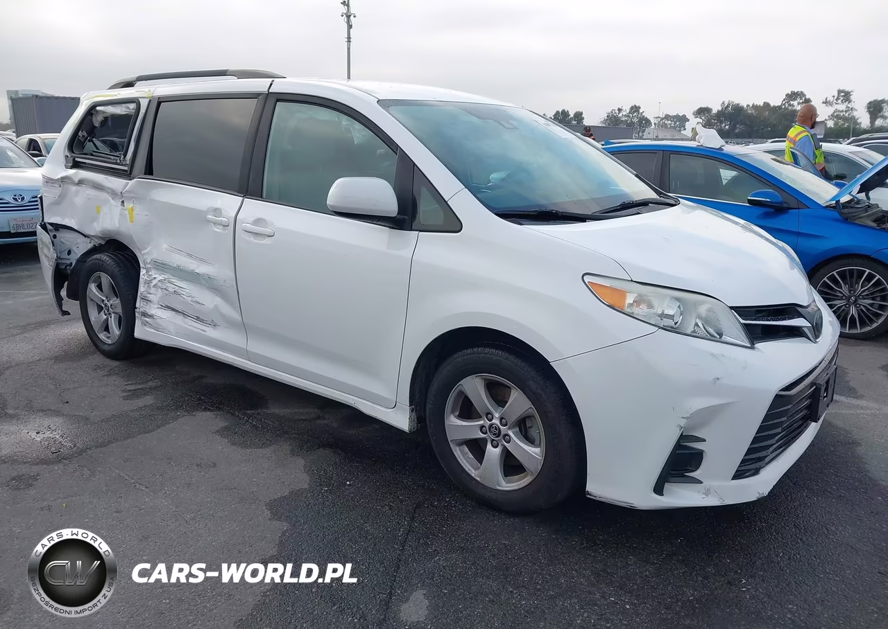 2019 Toyota Sienna Le 8 Passenger