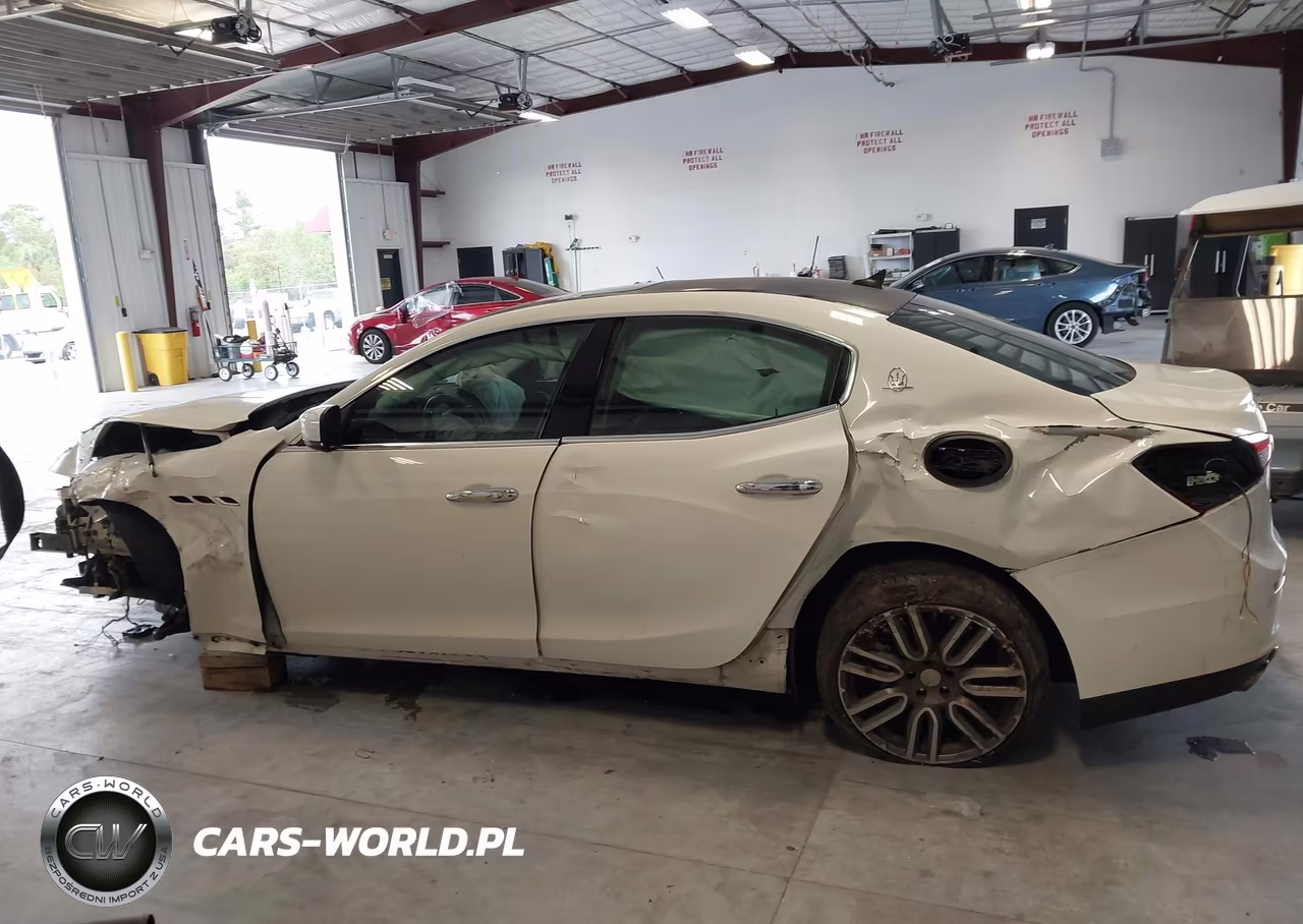 2014 Maserati Ghibli S Q4 VIN:ZAM57RTA2E1087679 - 13