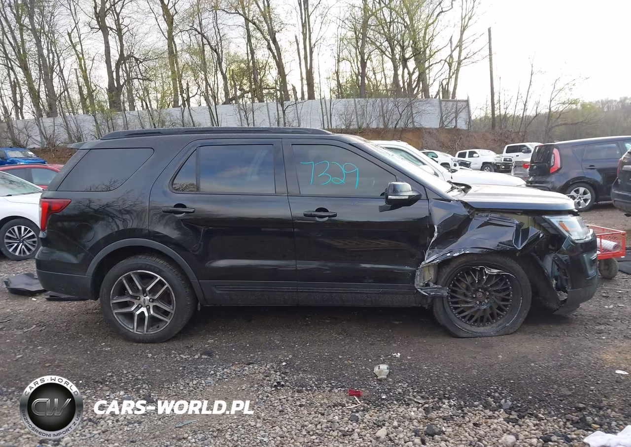 2016 Ford Explorer Sport VIN:1FM5K8GTXGGA83559 - 14