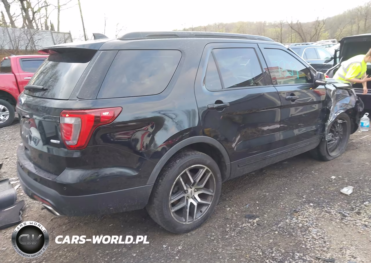 2016 Ford Explorer Sport VIN:1FM5K8GTXGGA83559 - 4