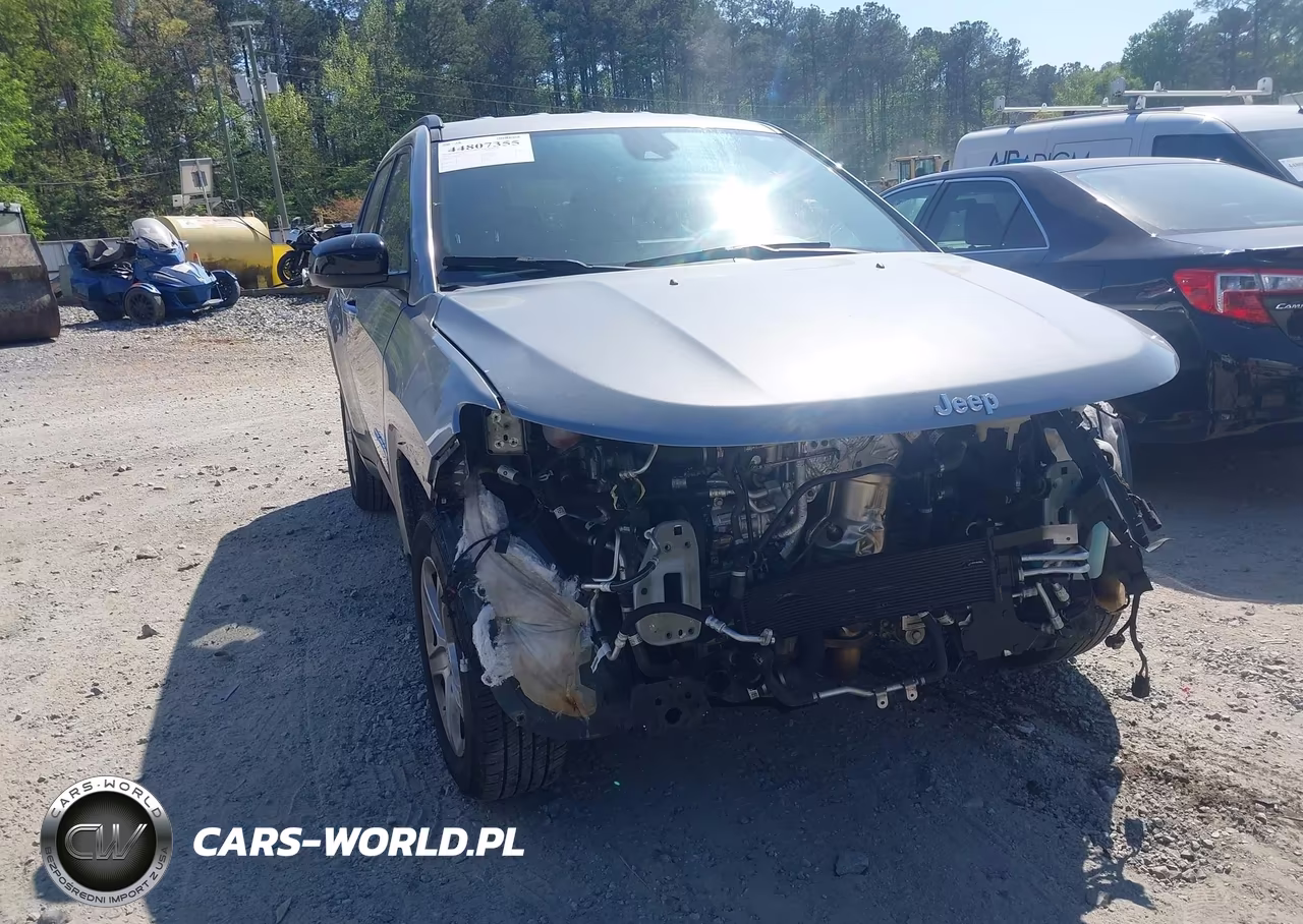 2024 Jeep Compass Latitude 4X4 – zdjęcie 1 z 16